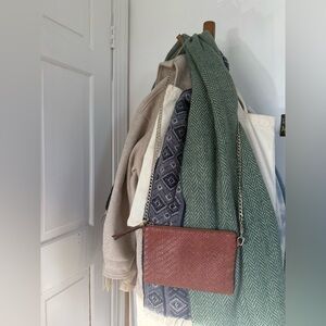 Fake leather gold chain crossbody purse